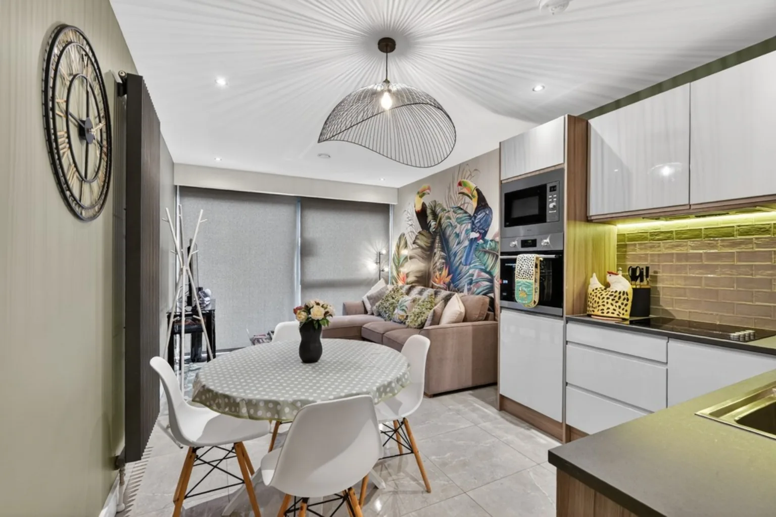 Fully equipped modern kitchen